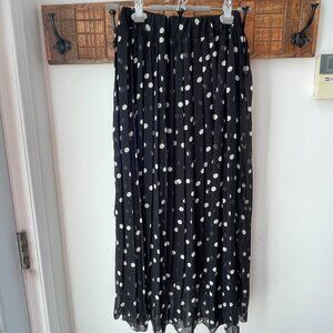 Pleated polka dot black and white long skirt elastic waist size S